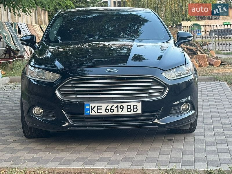 Седан Ford Fusion 2016 в Лубнах
