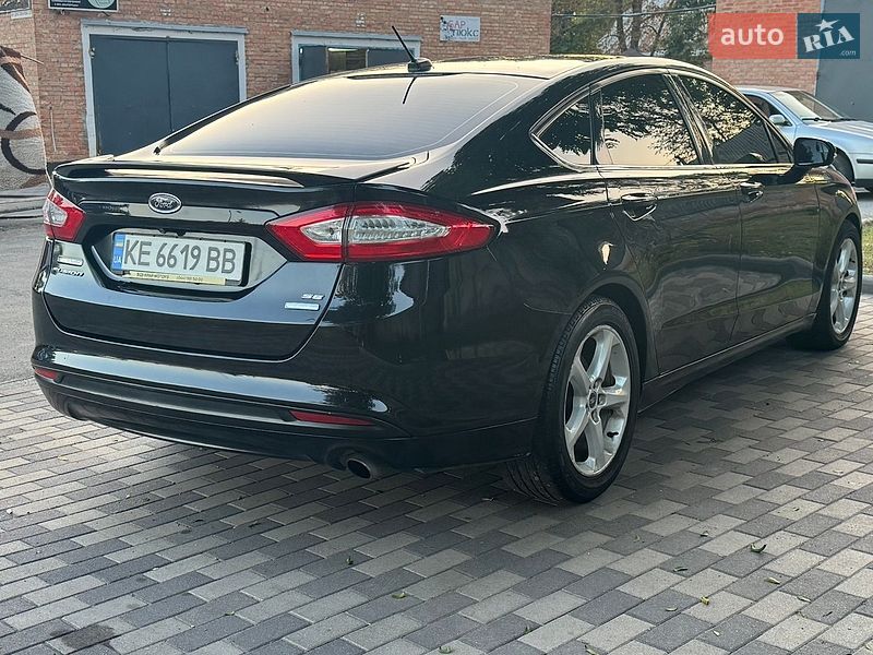 Седан Ford Fusion 2016 в Лубнах