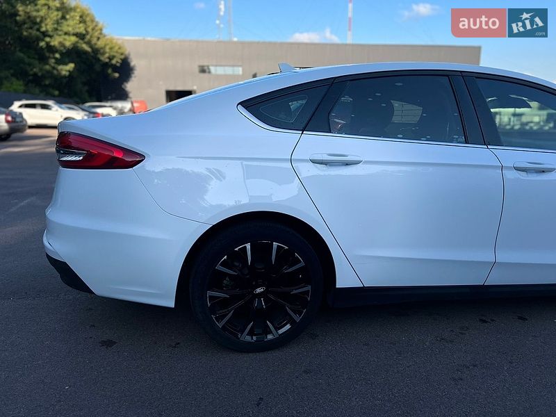 Седан Ford Fusion 2020 в Києві