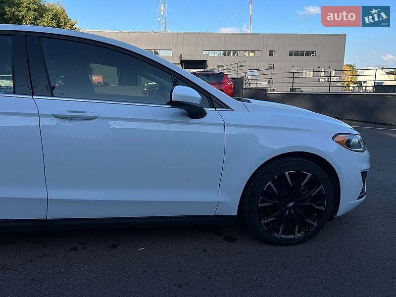 Седан Ford Fusion 2020 в Києві
