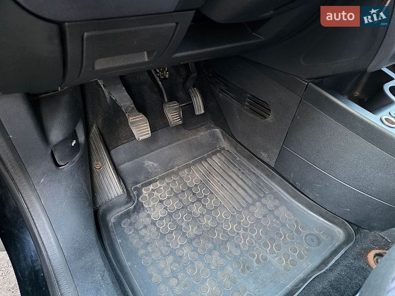 Хетчбек Ford Fusion 2010 в Краківці