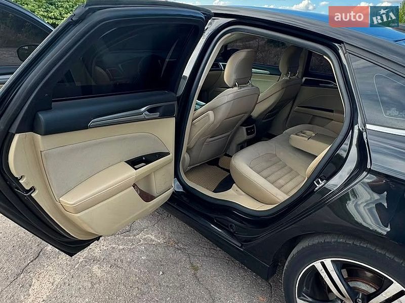 Седан Ford Fusion 2014 в Полтаві