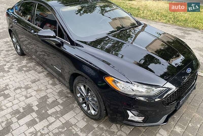 Седан Ford Fusion 2019 в Киеве