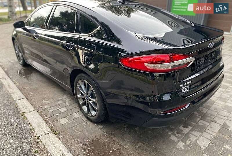 Седан Ford Fusion 2019 в Киеве