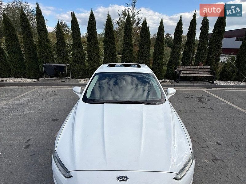 Седан Ford Fusion 2015 в Надвірній
