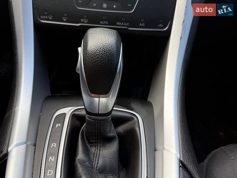 Седан Ford Fusion 2015 в Надвірній