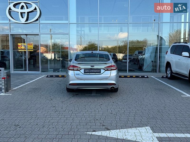 Седан Ford Fusion 2016 в Рівному