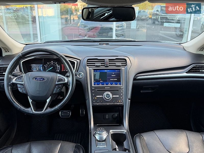 Седан Ford Fusion 2016 в Рівному