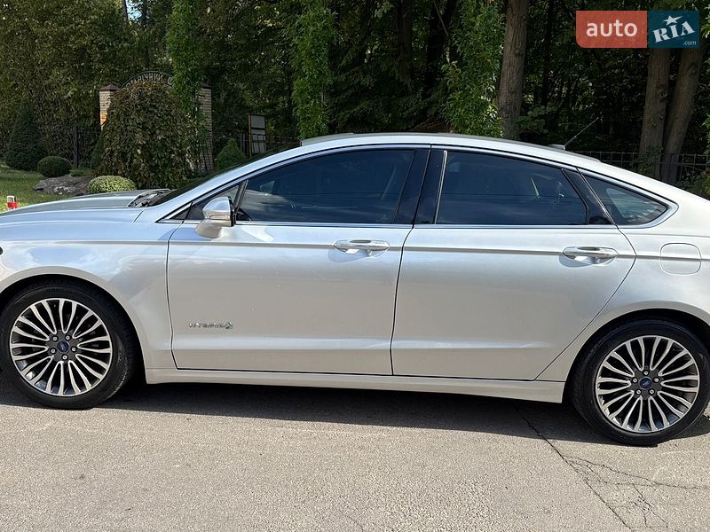 Седан Ford Fusion 2017 в Києві