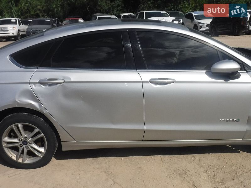 Седан Ford Fusion 2018 в Києві