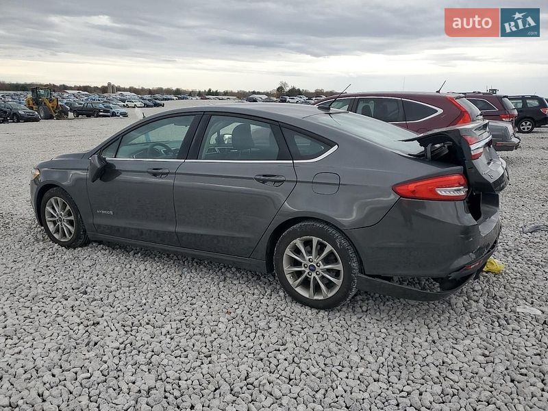 Седан Ford Fusion 2016 в Львове
