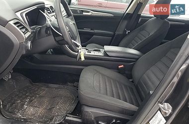 Седан Ford Fusion 2016 в Львове