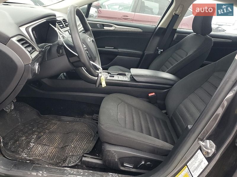 Седан Ford Fusion 2016 в Львове