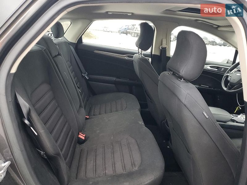 Седан Ford Fusion 2016 в Львове