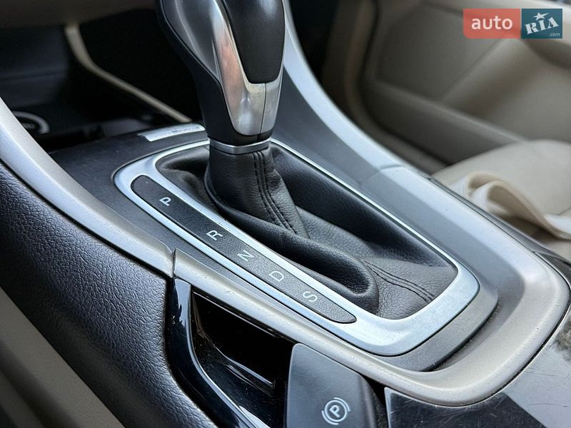 Седан Ford Fusion 2013 в Одесі