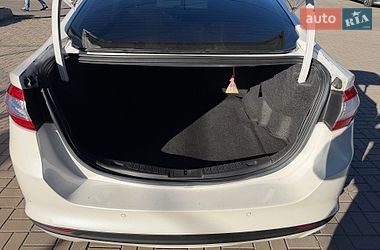 Седан Ford Fusion 2013 в Києві