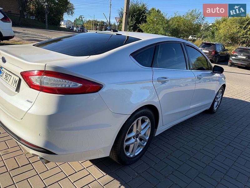 Седан Ford Fusion 2013 в Києві