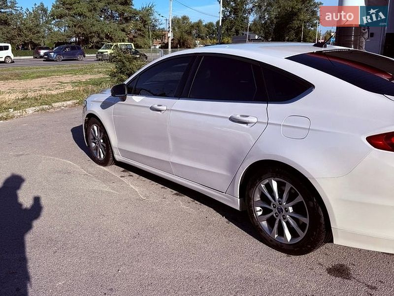 Седан Ford Fusion 2016 в Киеве