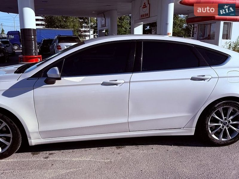 Седан Ford Fusion 2016 в Киеве