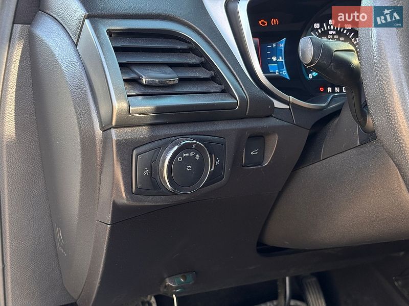 Седан Ford Fusion 2015 в Львове