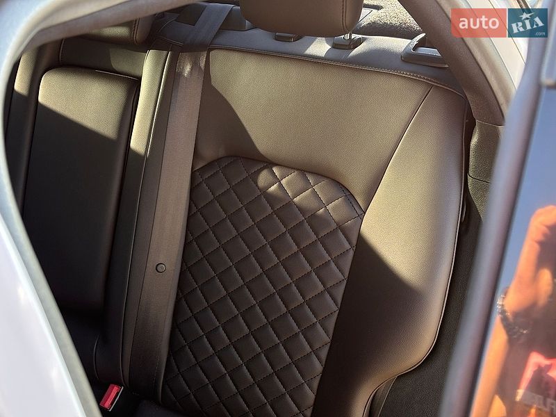 Седан Ford Fusion 2015 в Львове