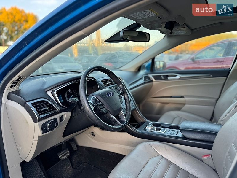 Седан Ford Fusion 2019 в Львове