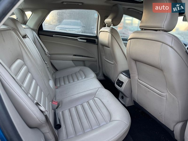 Седан Ford Fusion 2019 в Львове