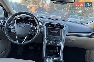 Седан Ford Fusion 2019 в Львове