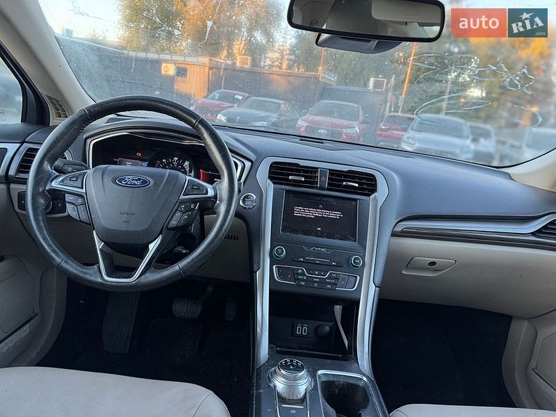 Седан Ford Fusion 2019 в Львове