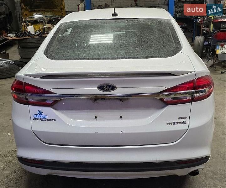 Седан Ford Fusion 2017 в Нових Петрівцях