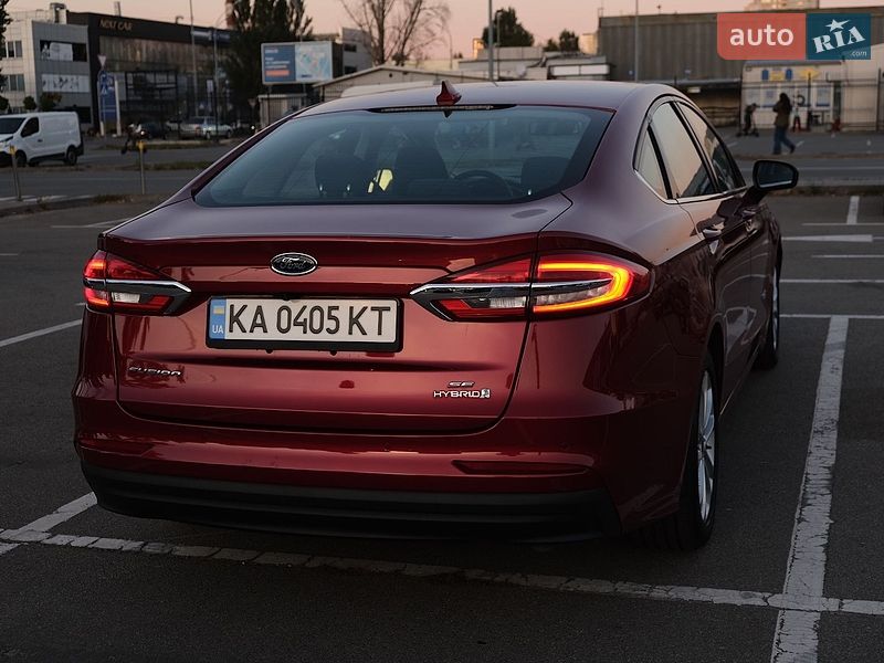 Седан Ford Fusion 2019 в Києві