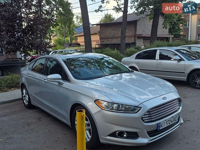 Седан Ford Fusion 2013 в Ірпені