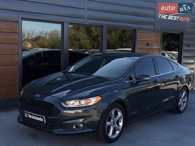 Седан Ford Fusion 2014 в Ровно