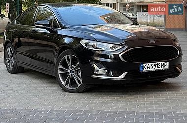 Седан Ford Fusion 2018 в Дніпрі