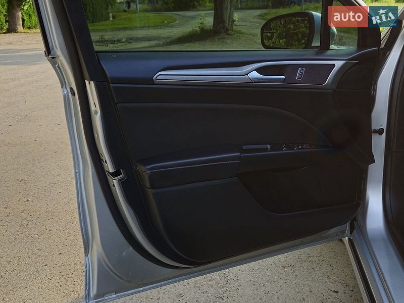 Седан Ford Fusion 2017 в Івано-Франківську