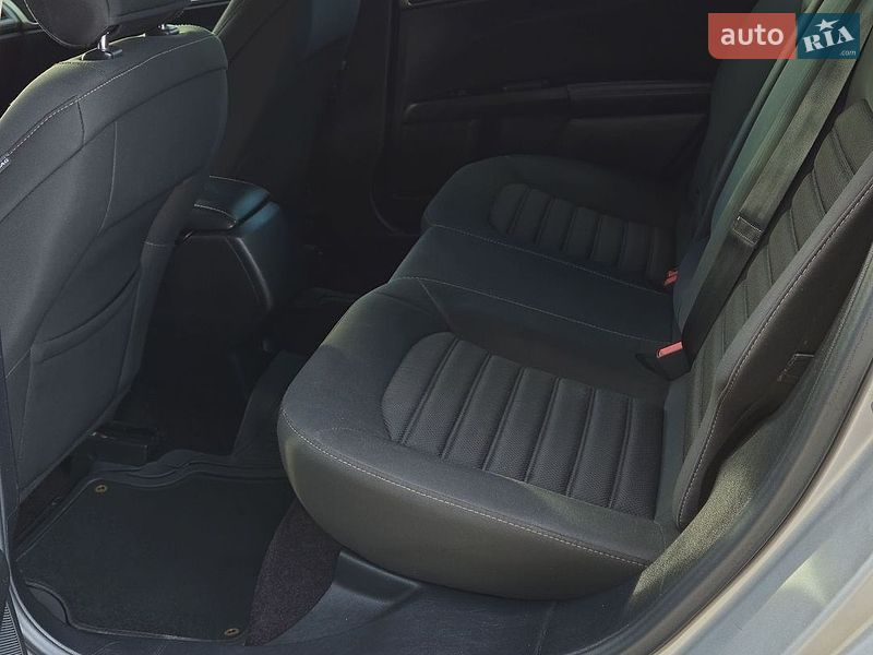 Седан Ford Fusion 2017 в Івано-Франківську