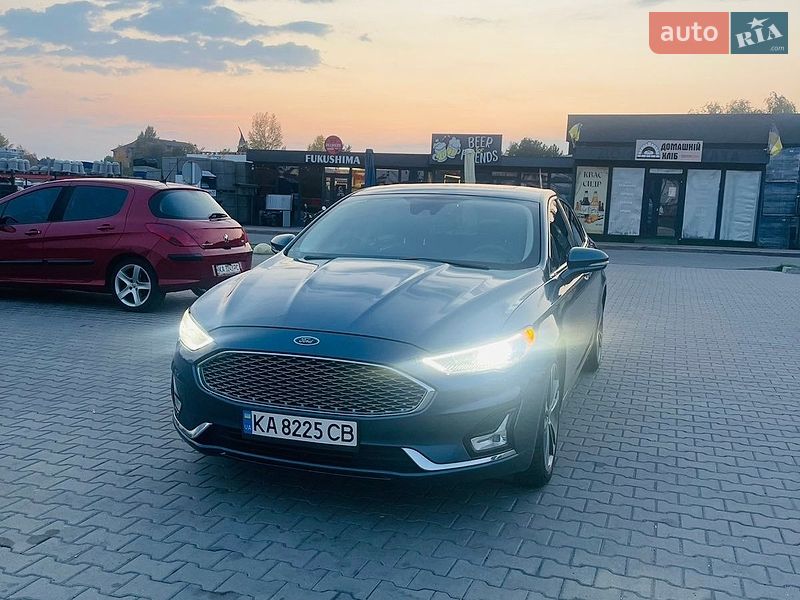 Ford Fusion 2019