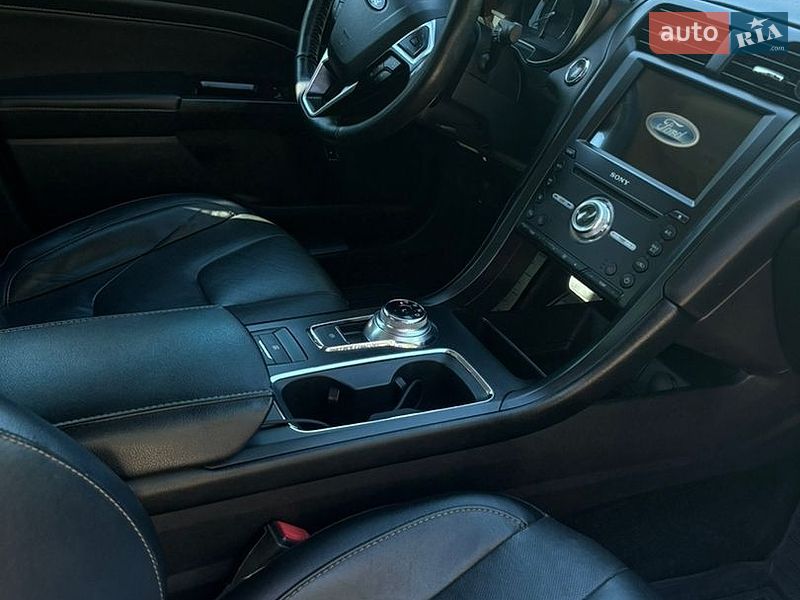 Седан Ford Fusion 2016 в Прилуках