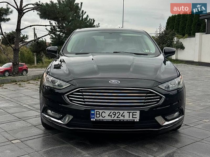 Седан Ford Fusion 2017 в Львове
