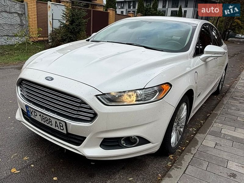 Седан Ford Fusion 2014 в Києві