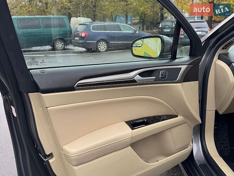 Седан Ford Fusion 2014 в Івано-Франківську