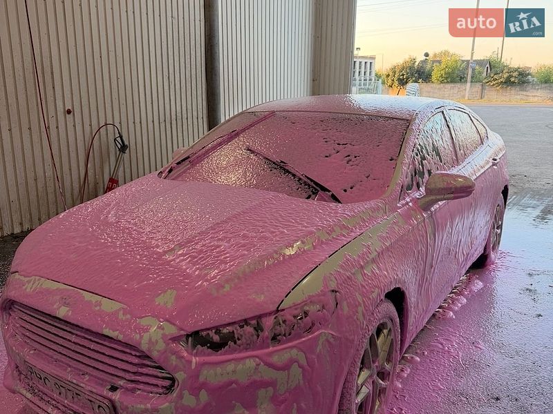 Седан Ford Fusion 2016 в Дніпрі