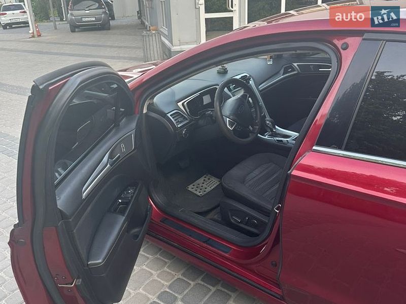 Седан Ford Fusion 2016 в Виннице