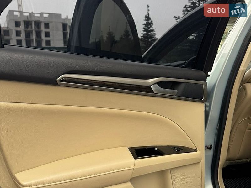 Седан Ford Fusion 2013 в Києві