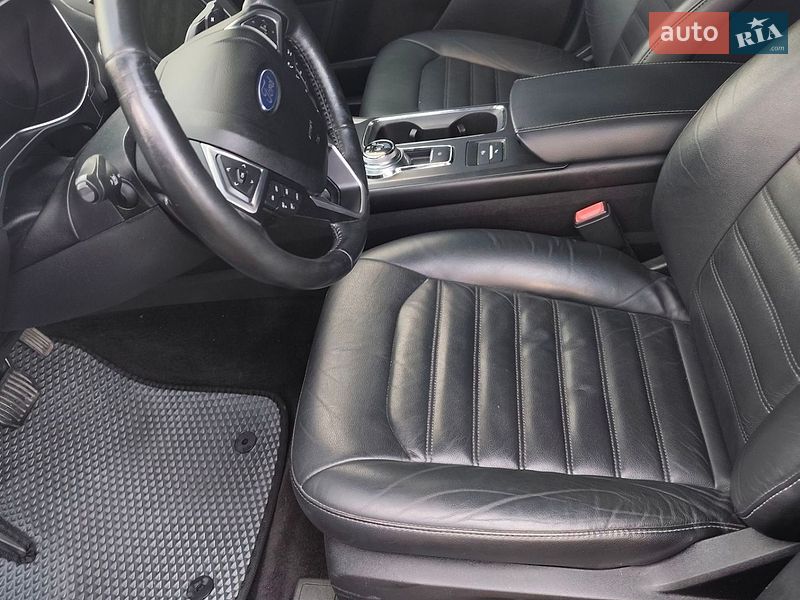 Седан Ford Fusion 2016 в Днепре