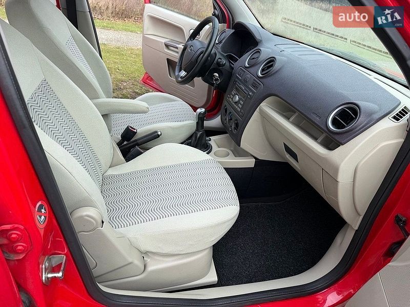 Хэтчбек Ford Fusion 2007 в Кременчуге
