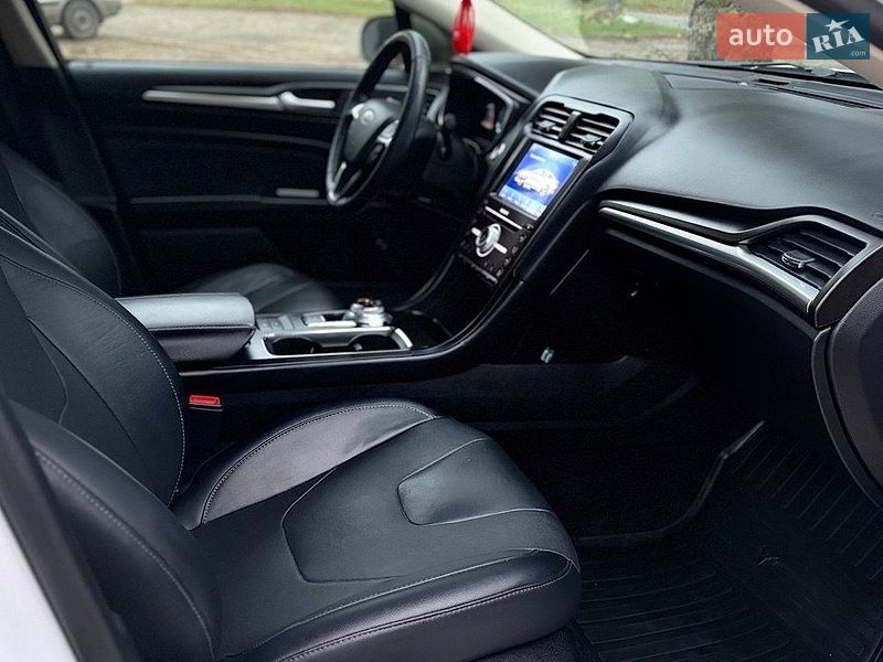Седан Ford Fusion 2019 в Кривому Розі
