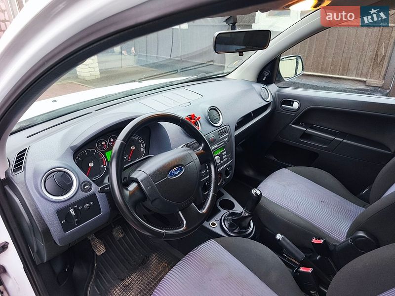 Хетчбек Ford Fusion 2010 в Житомирі фото 10 Хетчбек Ford Fusion 2010 в Житомирі