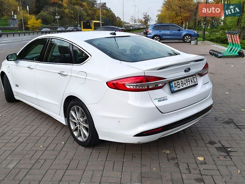 Седан Ford Fusion 2017 в Киеве