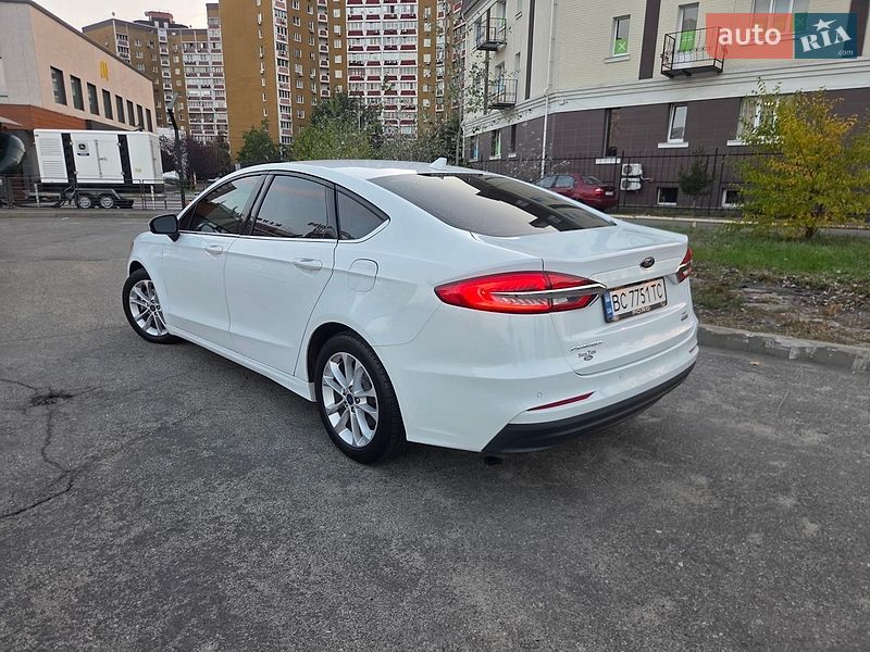 Седан Ford Fusion 2019 в Киеве